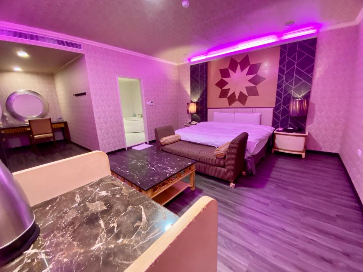 Huang Xing Motel Pingtung Zewnętrze zdjęcie