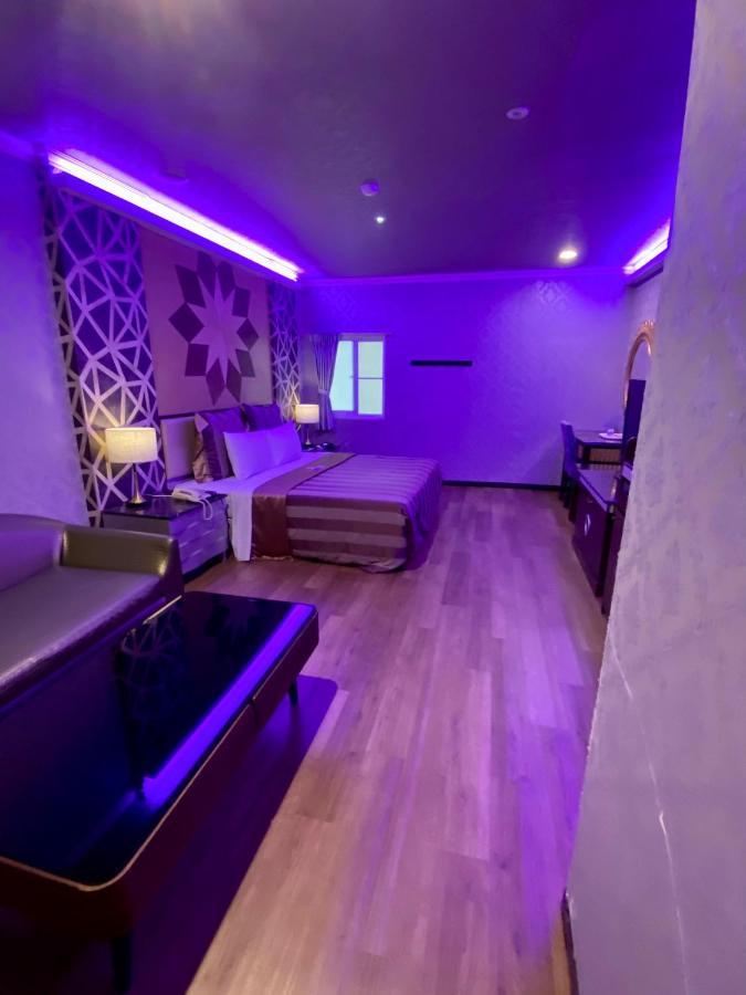 Huang Xing Motel Pingtung Zewnętrze zdjęcie