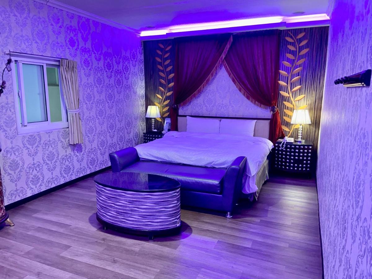 Huang Xing Motel Pingtung Zewnętrze zdjęcie