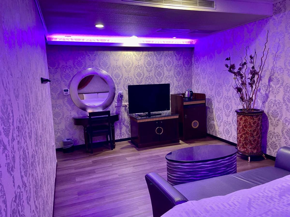 Huang Xing Motel Pingtung Zewnętrze zdjęcie