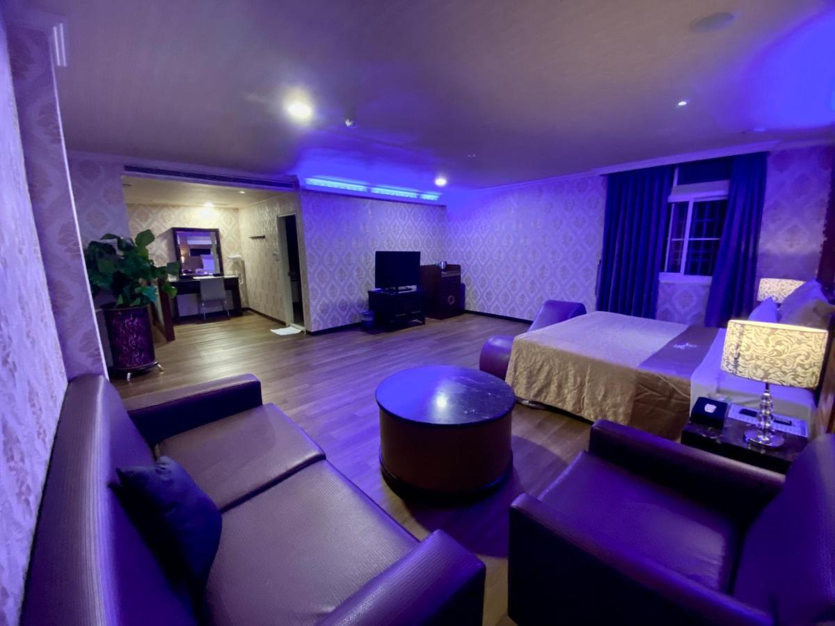 Huang Xing Motel Pingtung Zewnętrze zdjęcie