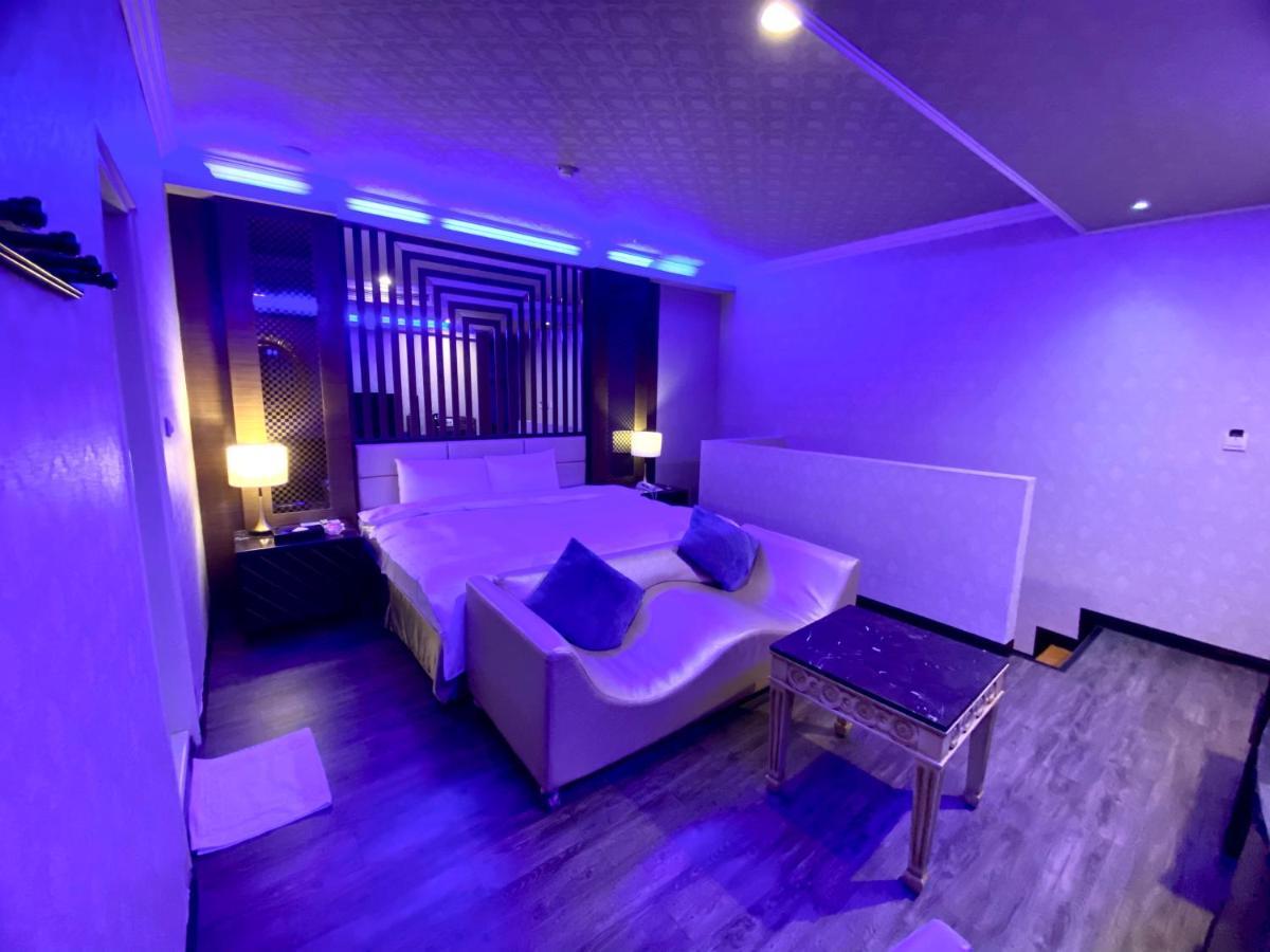 Huang Xing Motel Pingtung Zewnętrze zdjęcie