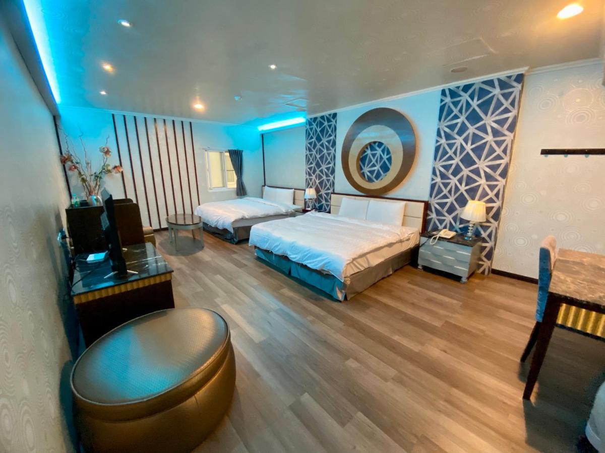 Huang Xing Motel Pingtung Zewnętrze zdjęcie