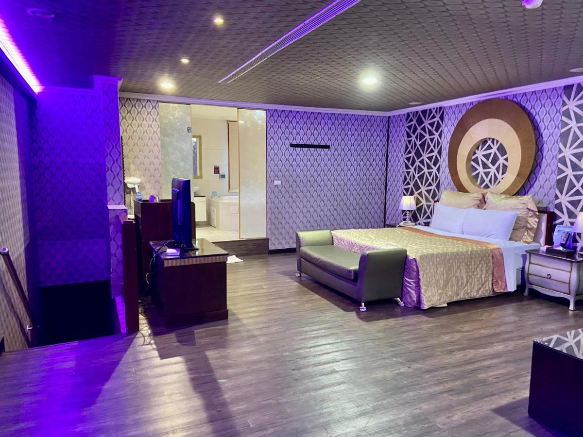 Huang Xing Motel Pingtung Zewnętrze zdjęcie