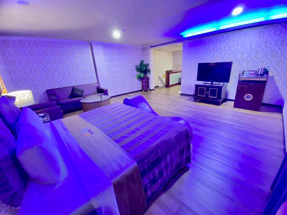 Huang Xing Motel Pingtung Zewnętrze zdjęcie