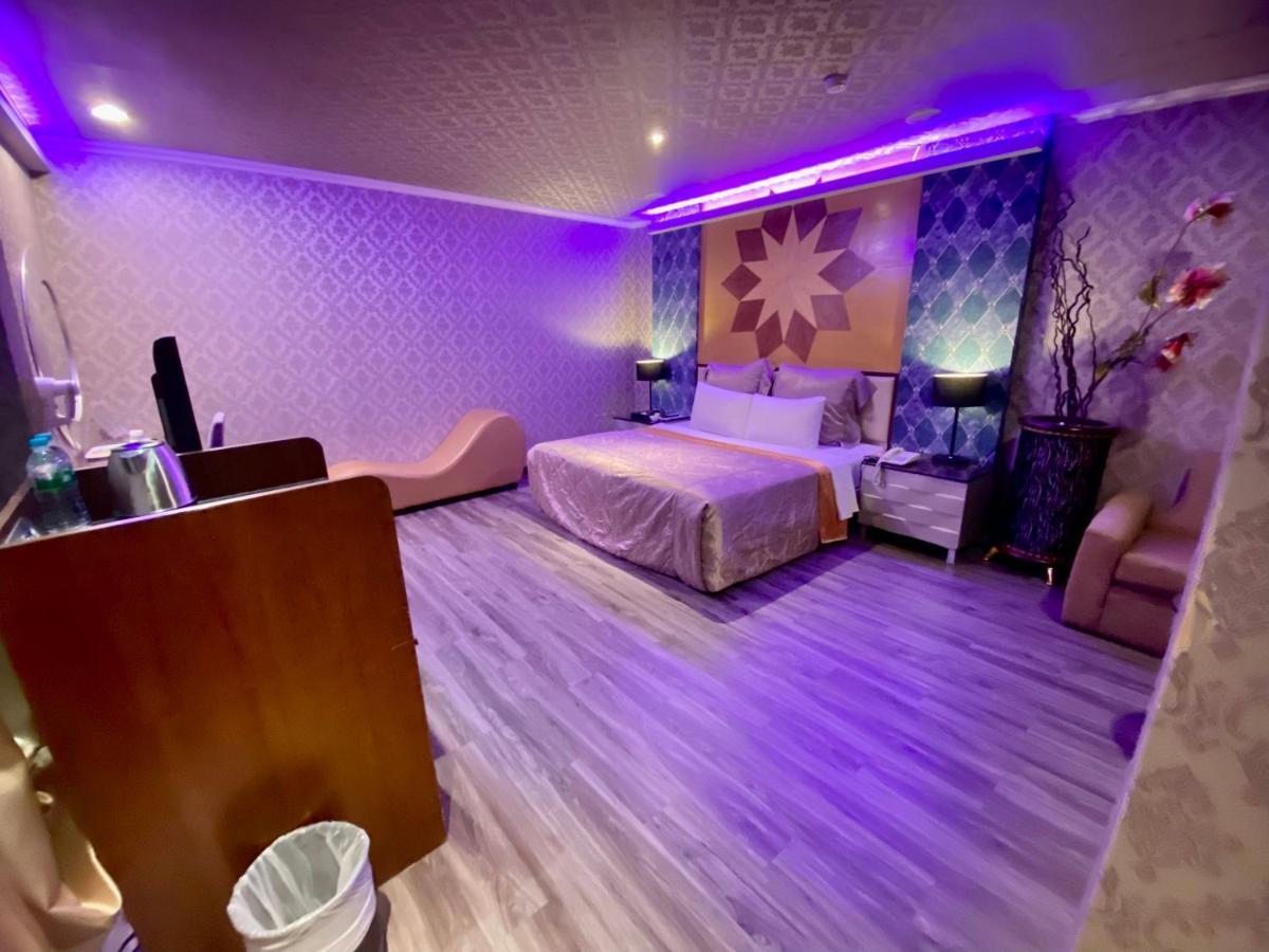 Huang Xing Motel Pingtung Zewnętrze zdjęcie