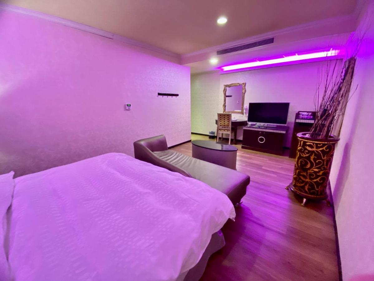 Huang Xing Motel Pingtung Zewnętrze zdjęcie